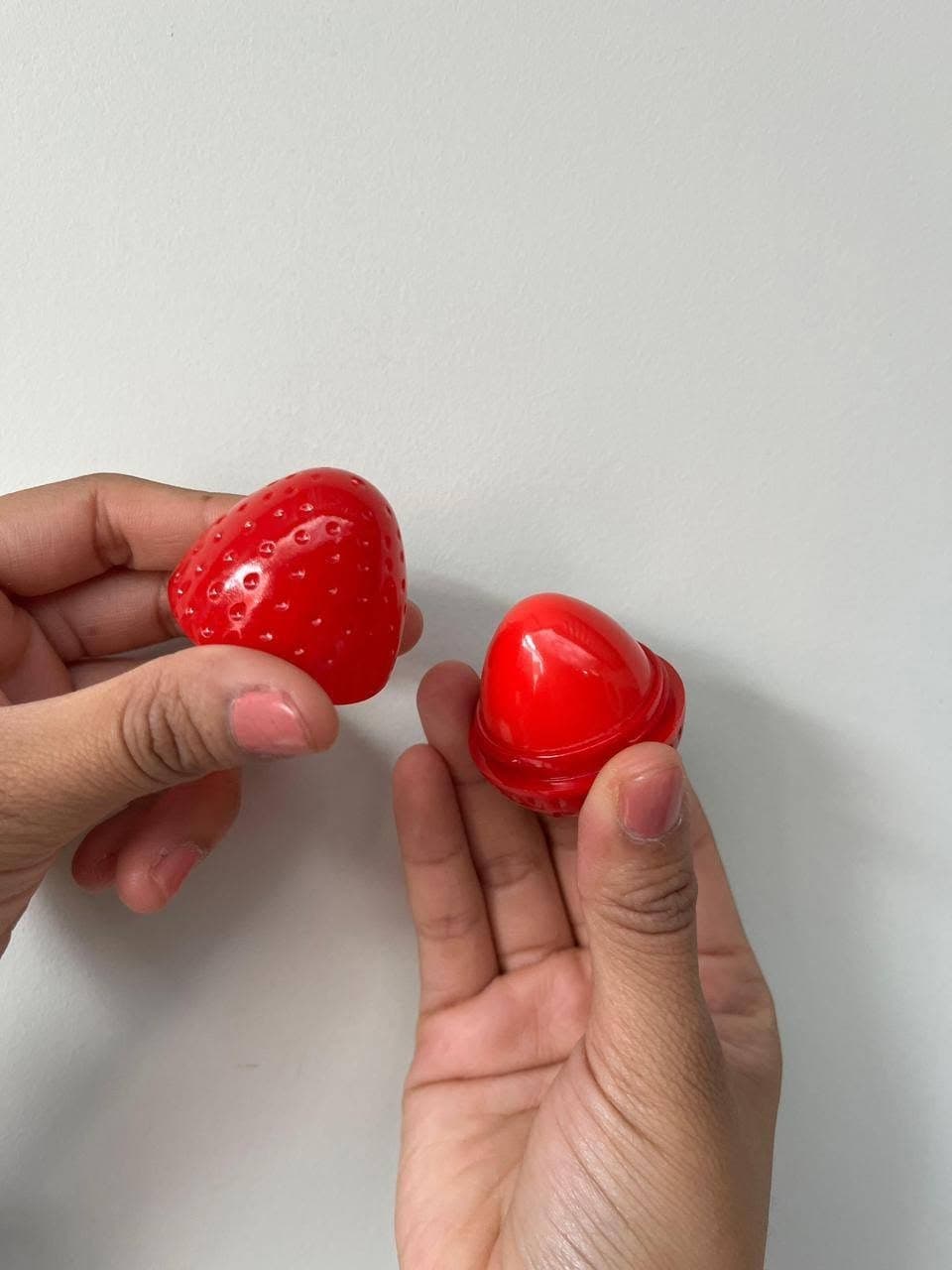 STRAWBERRY HUXIA LIP BALM