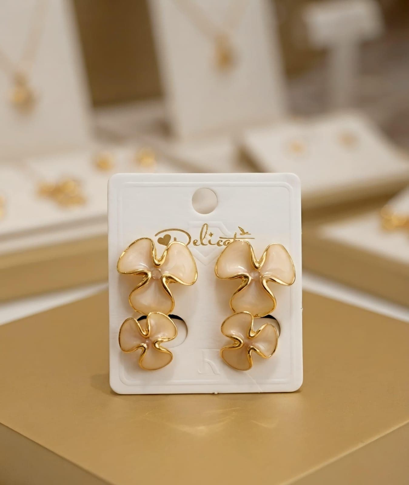 ARETES DELICATE BM800