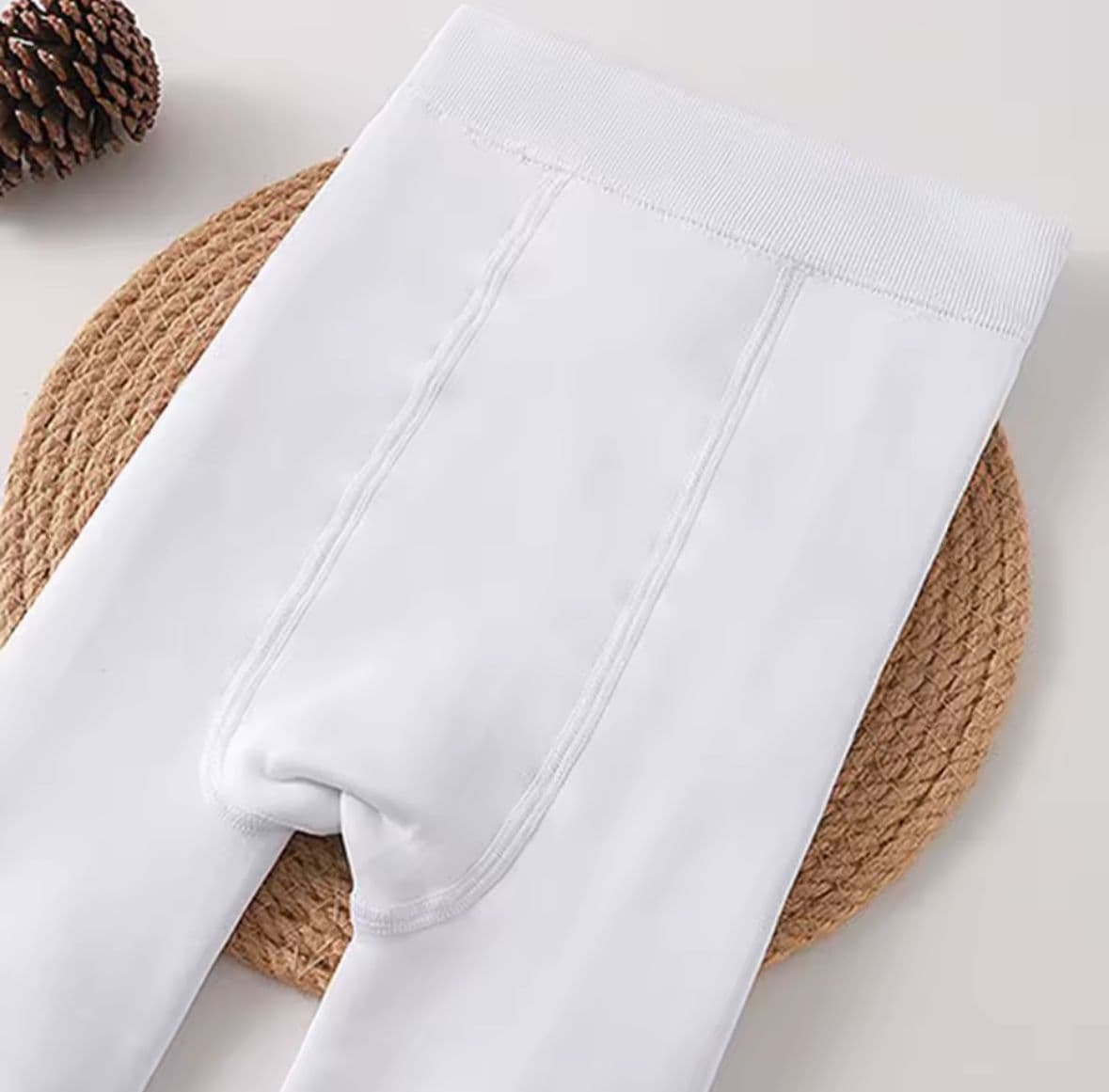 PANTI MEDIAS CON FELPA