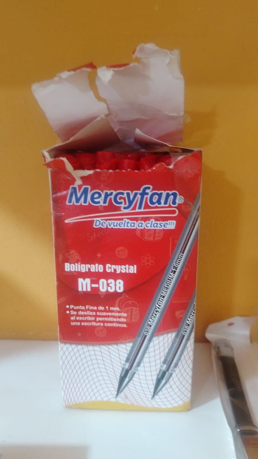 LAPICERO MERCYFAN ROJO